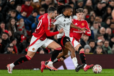 UEFA Europa League: Manchester United giành vé vào chung kết
